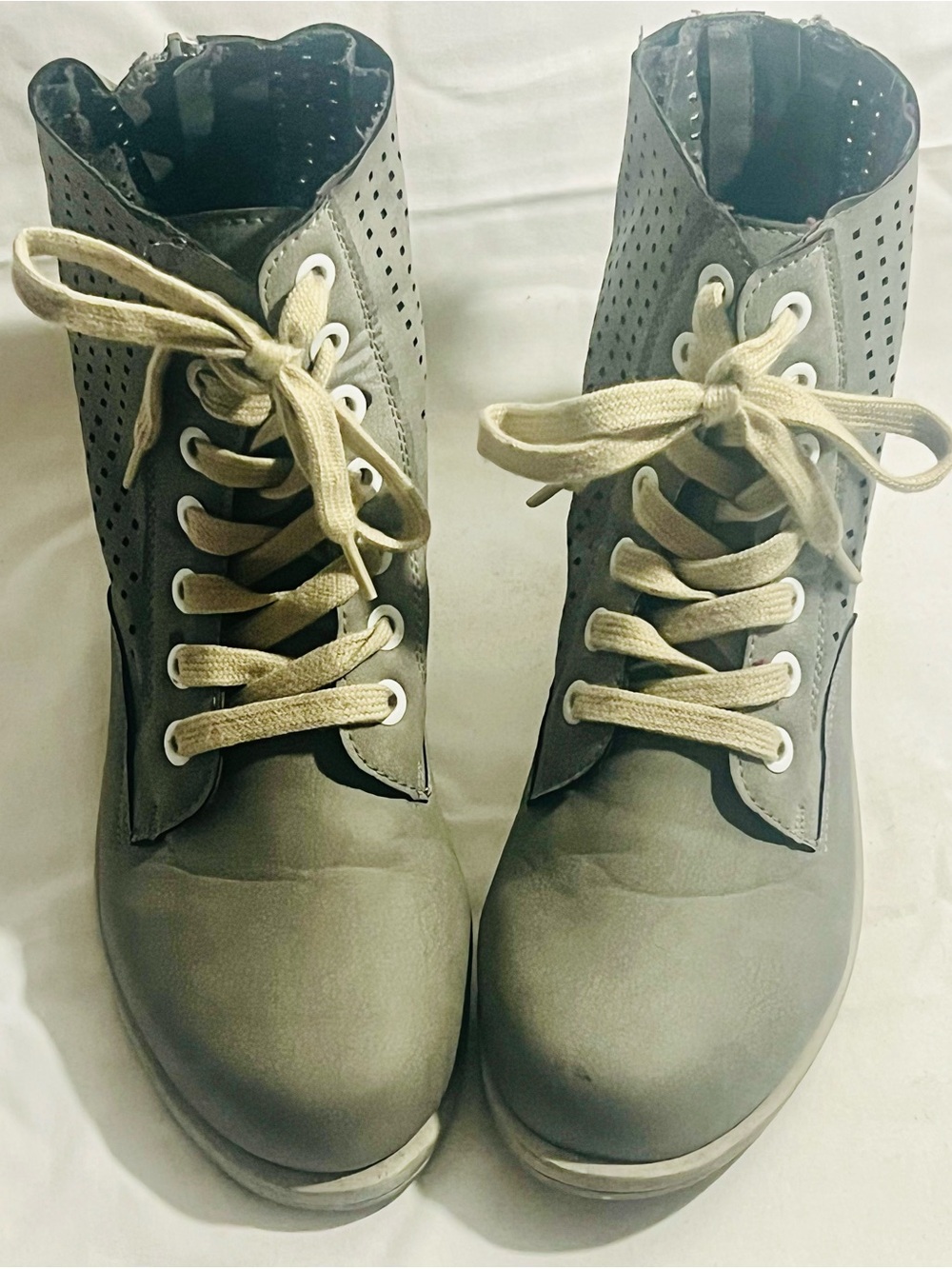 Rue21 Gray Lace-Up Perforated Ankle Boots with Cream Laces
